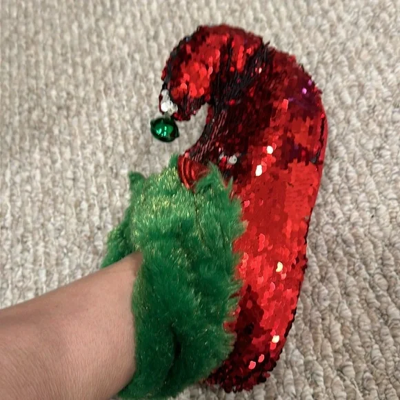 Jingly size large extra large, 9 to 11 elf sequin slippers, red silver green - Picture 7 of 8